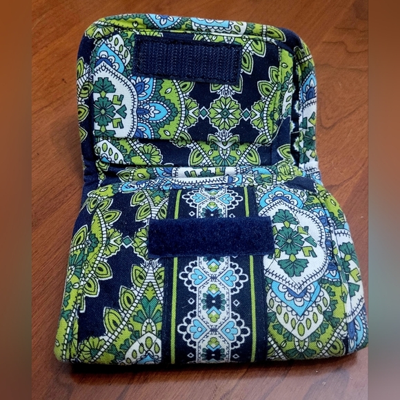 NWOT Vera Bradley Cambridge Pattern Blue Green Paisley Tri Fold Wallet. - Picture 3 of 6